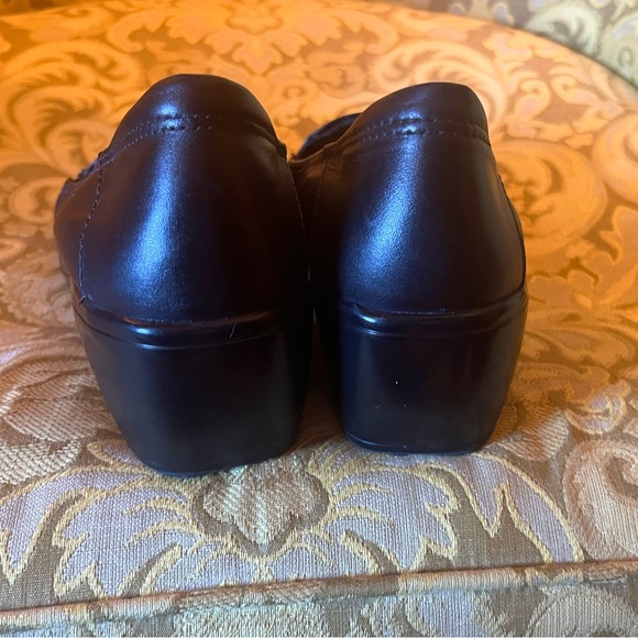 Clarks Loafers - Picture 7 of 9